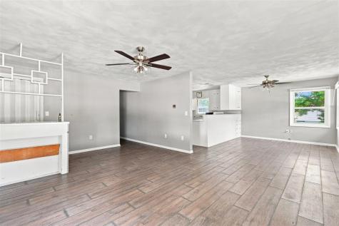 820 E Tyler Street Washington IA 52353