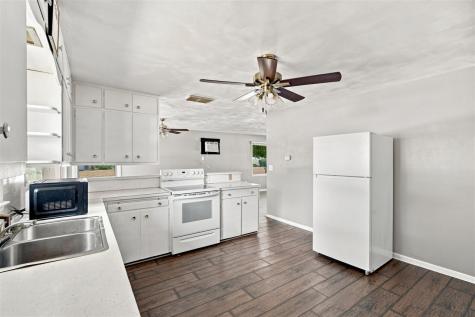 820 E Tyler Street Washington IA 52353