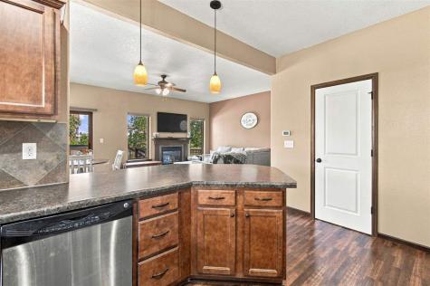 1830 Sara Court North Liberty IA 52317