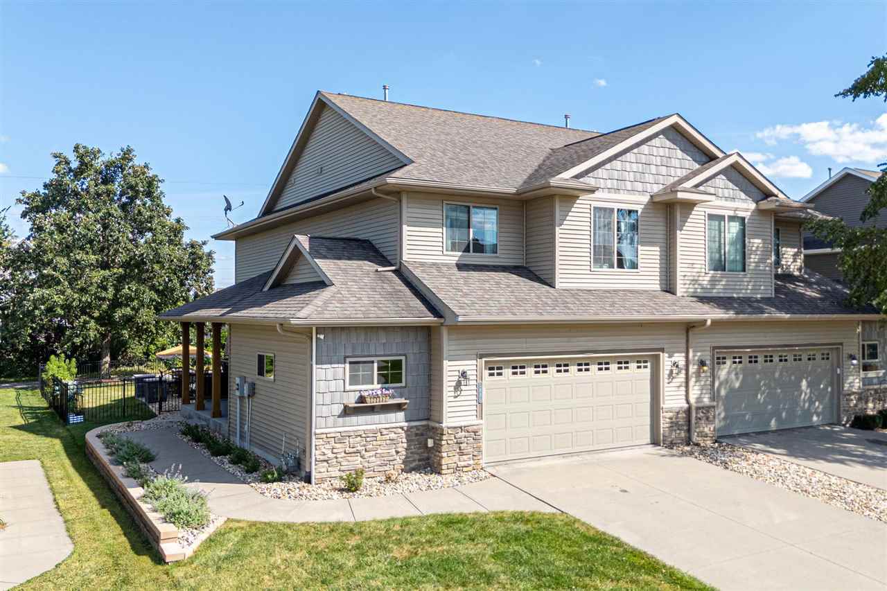 1830 Sara Court North Liberty IA 52317