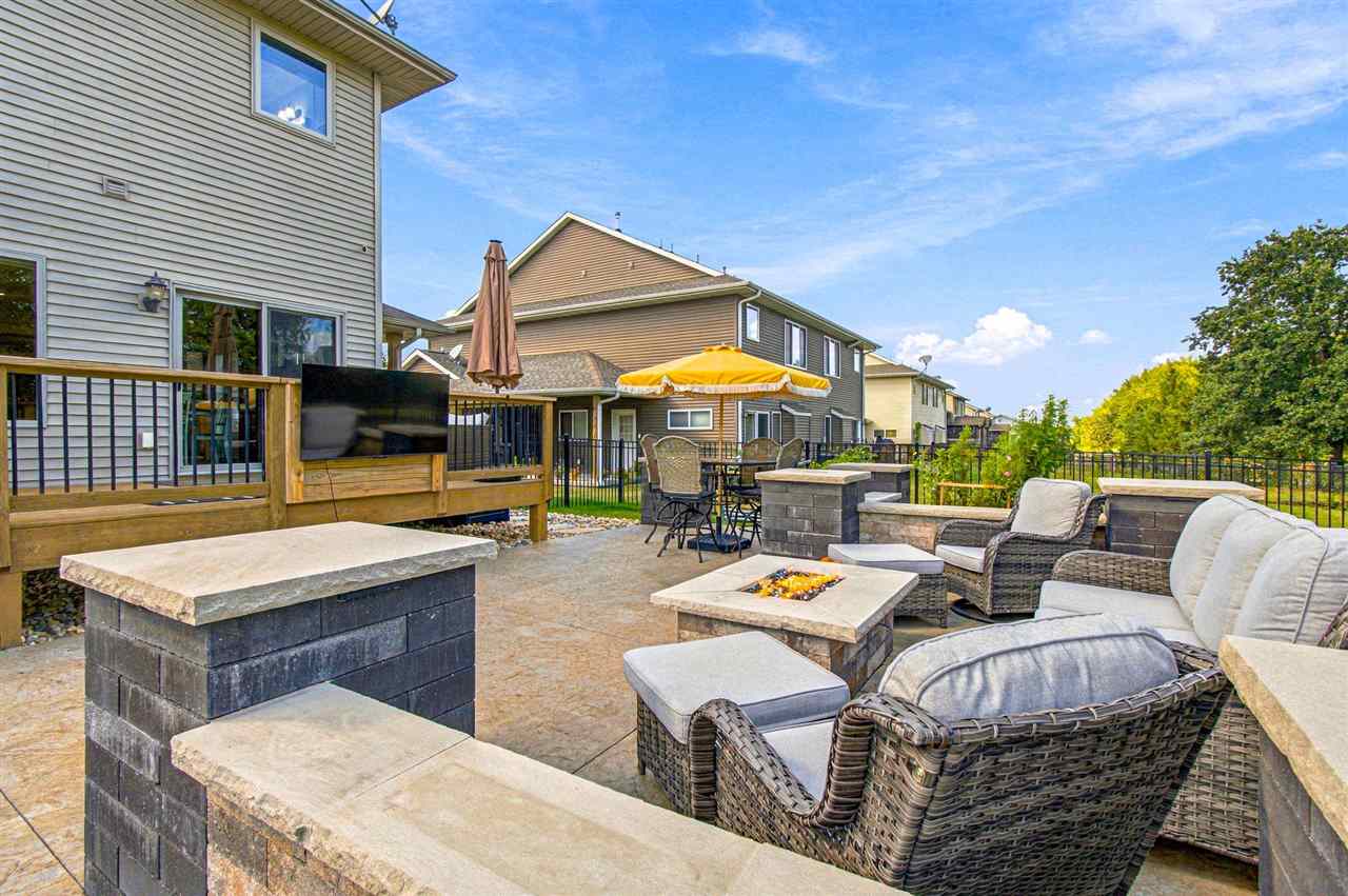 1830 Sara Court North Liberty IA 52317