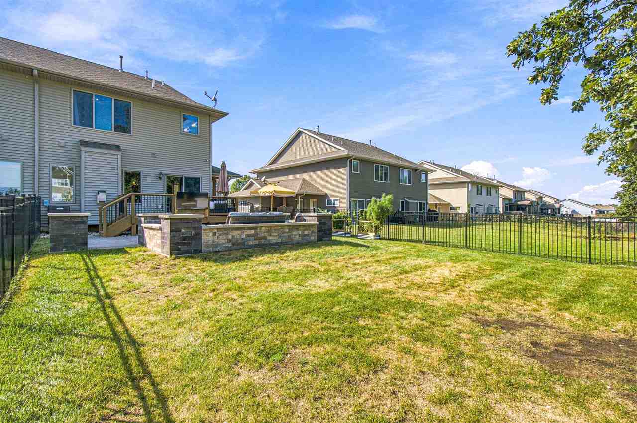 1830 Sara Court North Liberty IA 52317