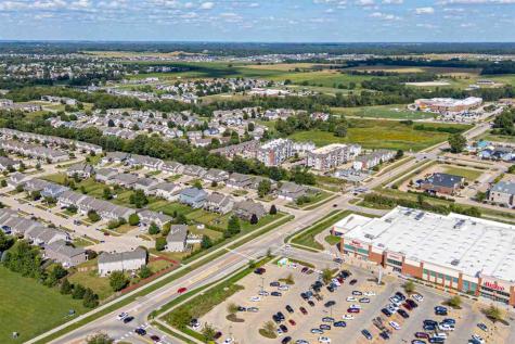1830 Sara Court North Liberty IA 52317