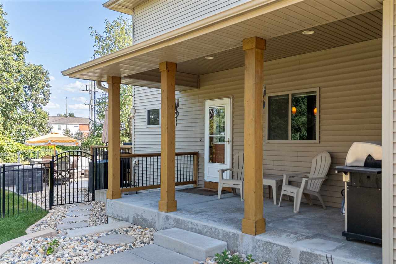 1830 Sara Court North Liberty IA 52317
