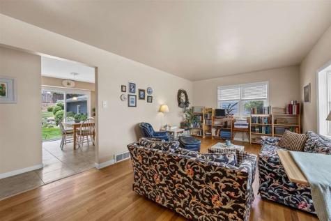4016 Vine Avenue SE Cedar Rapids IA 52403
