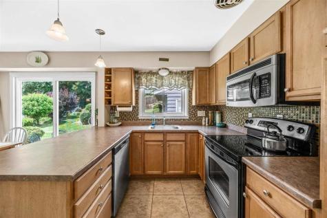 4016 Vine Avenue SE Cedar Rapids IA 52403