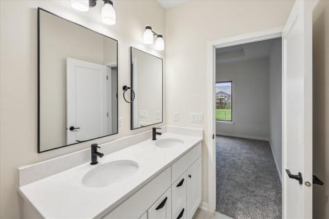 945 Ogden Lane North Liberty IA 52317