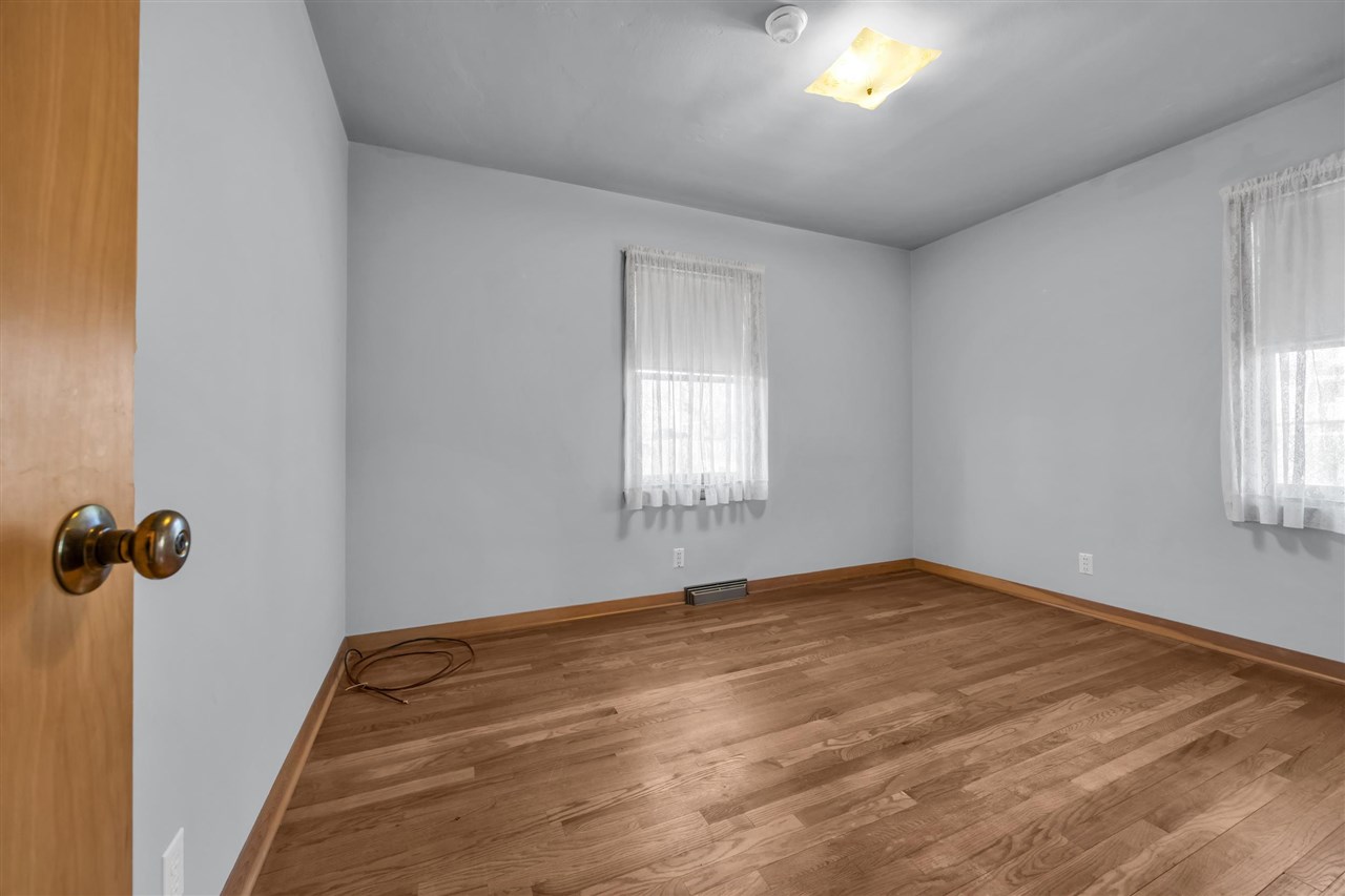 648 42nd Street NE Cedar Rapids IA 52402