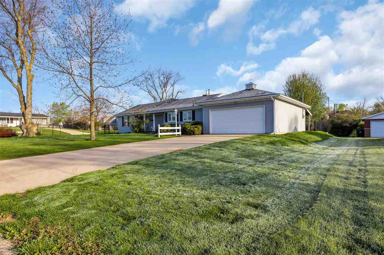 648 42nd Street NE Cedar Rapids IA 52402