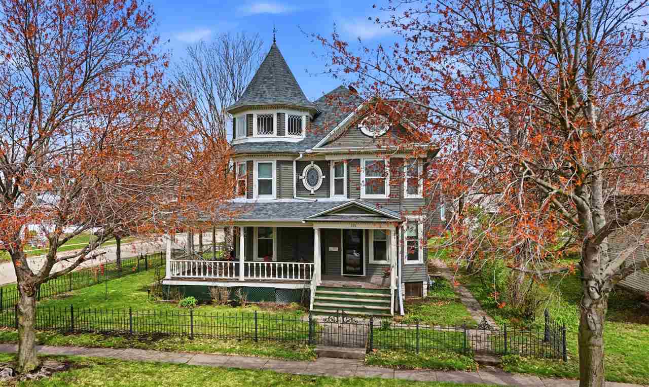 320 W Jefferson Street Washington IA 52353