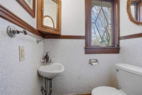 320 W Jefferson Street Washington IA 52353