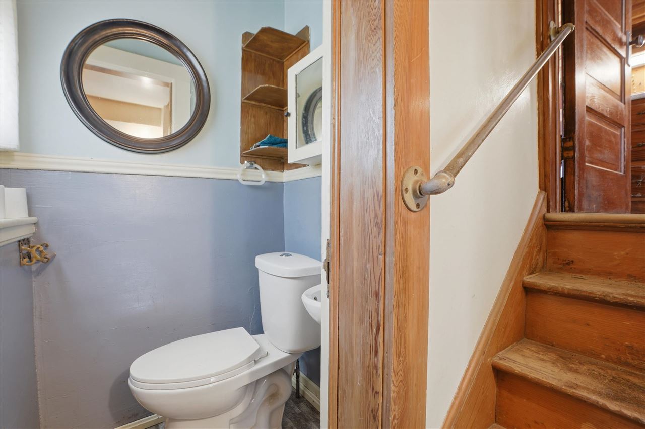 320 W Jefferson Street Washington IA 52353