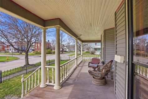 320 W Jefferson Street Washington IA 52353