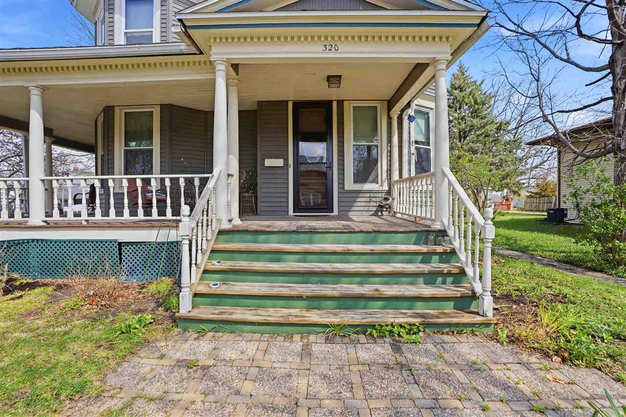 320 W Jefferson Street Washington IA 52353