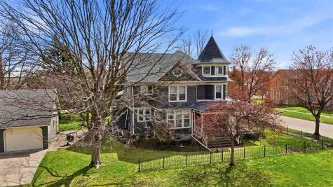 320 W Jefferson Street Washington IA 52353