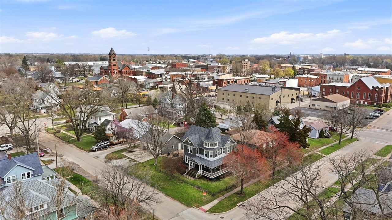 320 W Jefferson Street Washington IA 52353