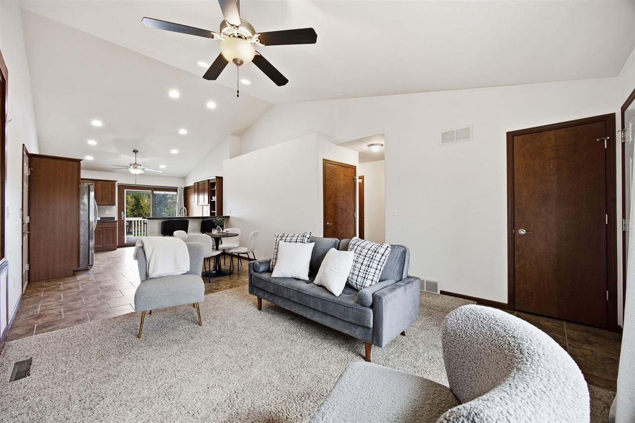 6382 Cope Drive Marion IA 52302