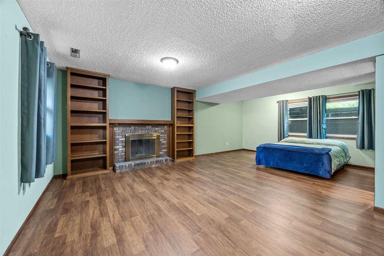 2238 Russell Drive Iowa City IA 52240