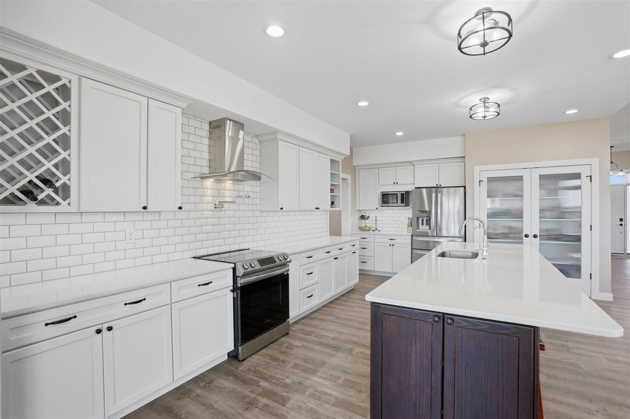 505 Dogwood Lane Tiffin IA 52340