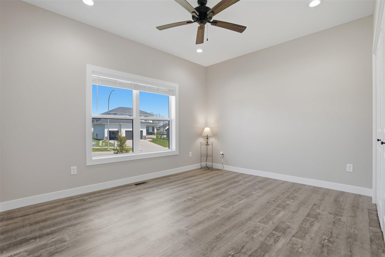 505 Dogwood Lane Tiffin IA 52340