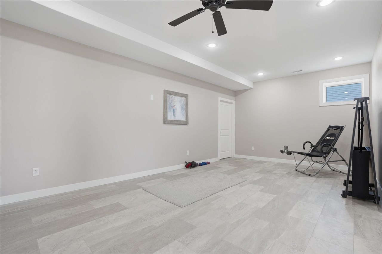 505 Dogwood Lane Tiffin IA 52340