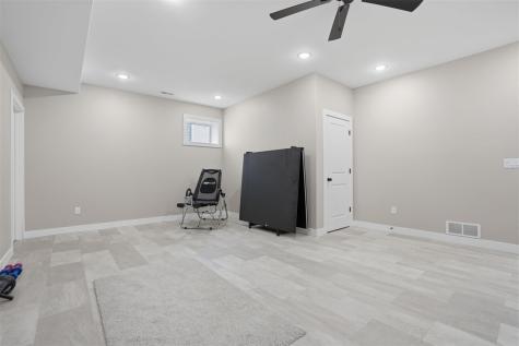 505 Dogwood Lane Tiffin IA 52340