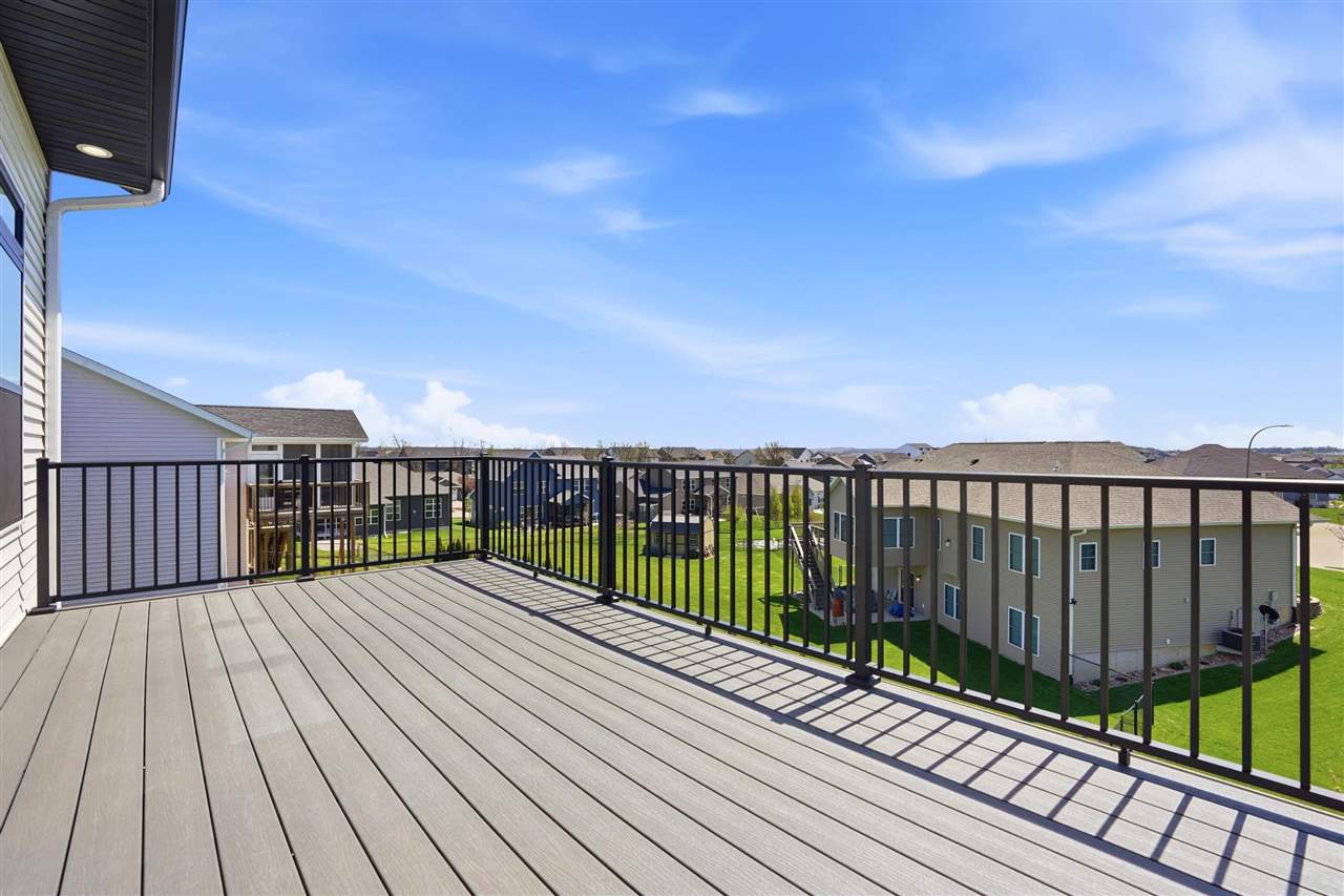 505 Dogwood Lane Tiffin IA 52340