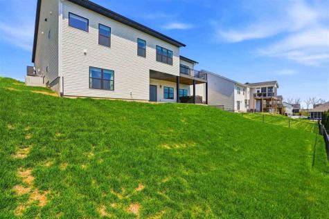 505 Dogwood Lane Tiffin IA 52340