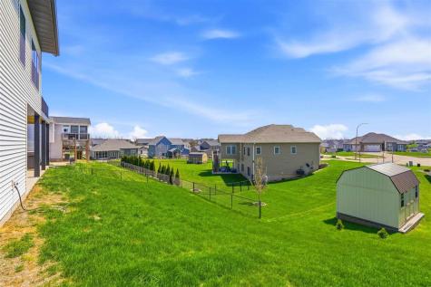 505 Dogwood Lane Tiffin IA 52340