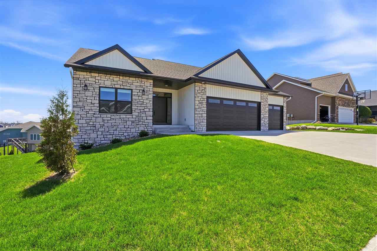 505 Dogwood Lane Tiffin IA 52340