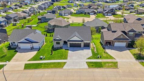 505 Dogwood Lane Tiffin IA 52340