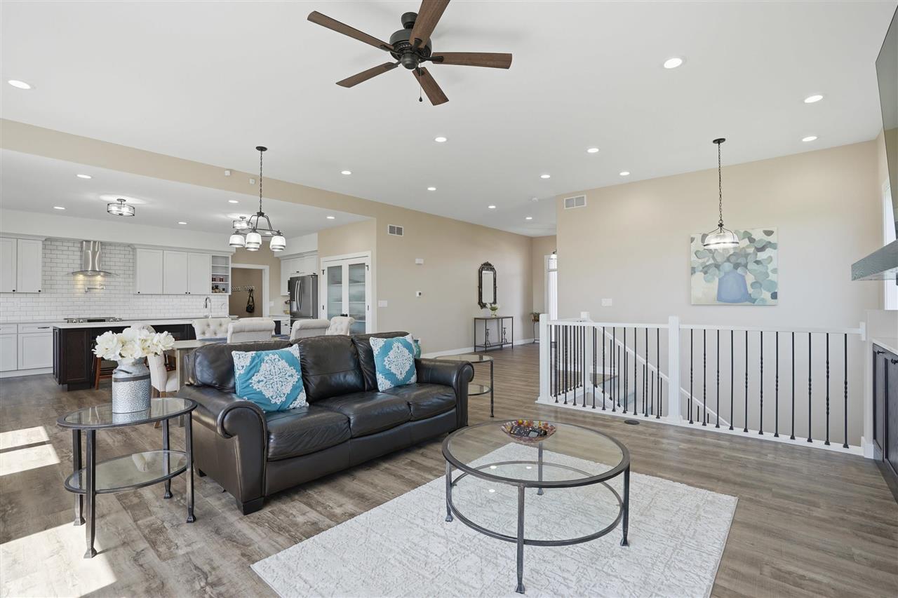 505 Dogwood Lane Tiffin IA 52340