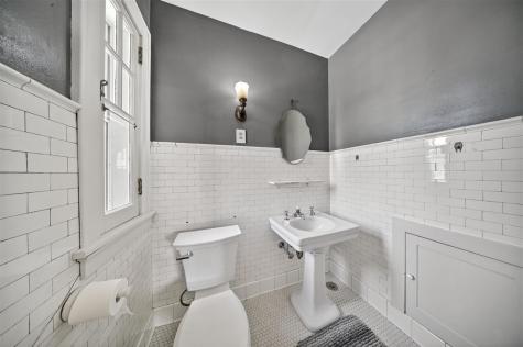 215 E Market Street Lisbon IA 52253-0000