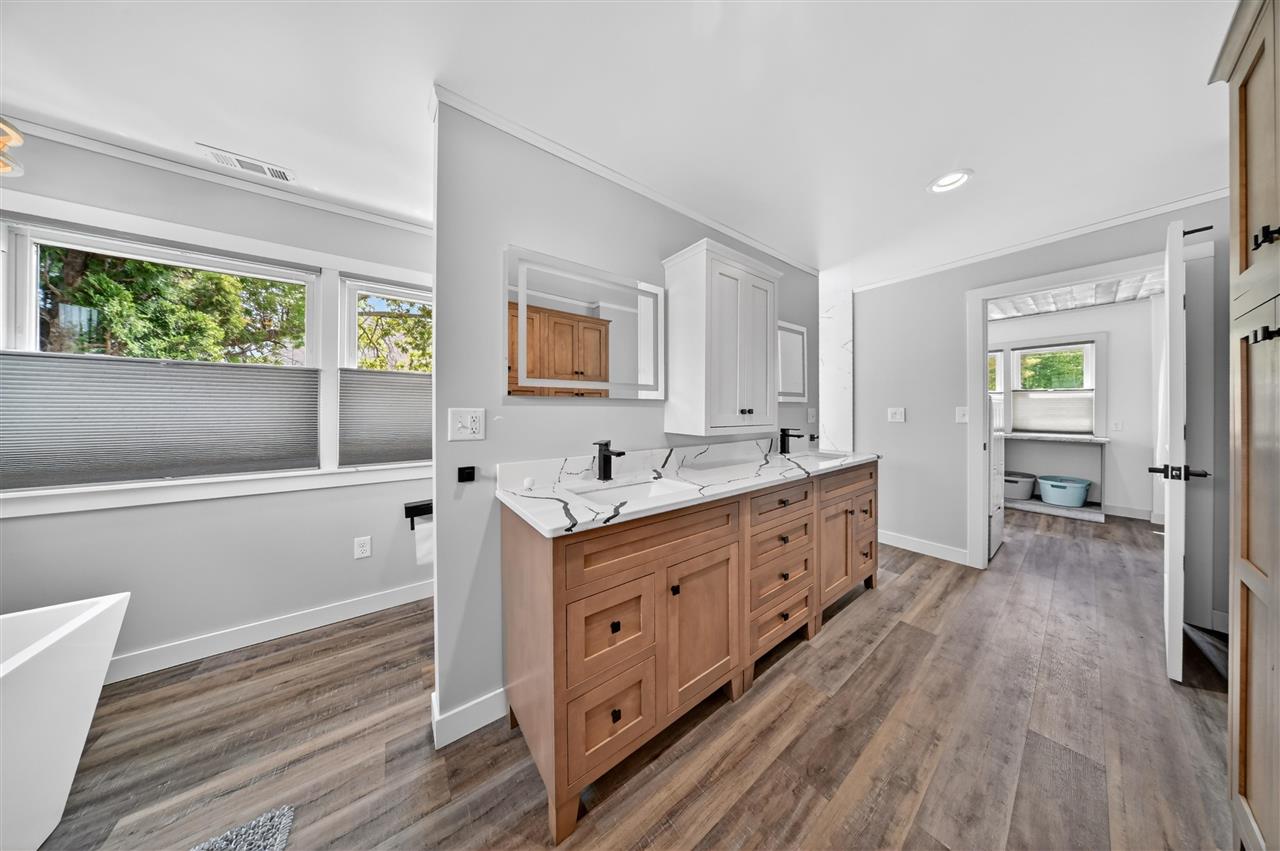 215 E Market Street Lisbon IA 52253-0000