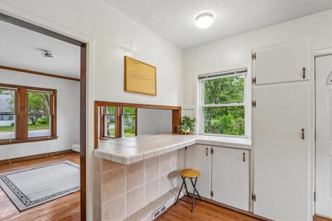 1915 Muscatine Avenue Iowa City IA 52240