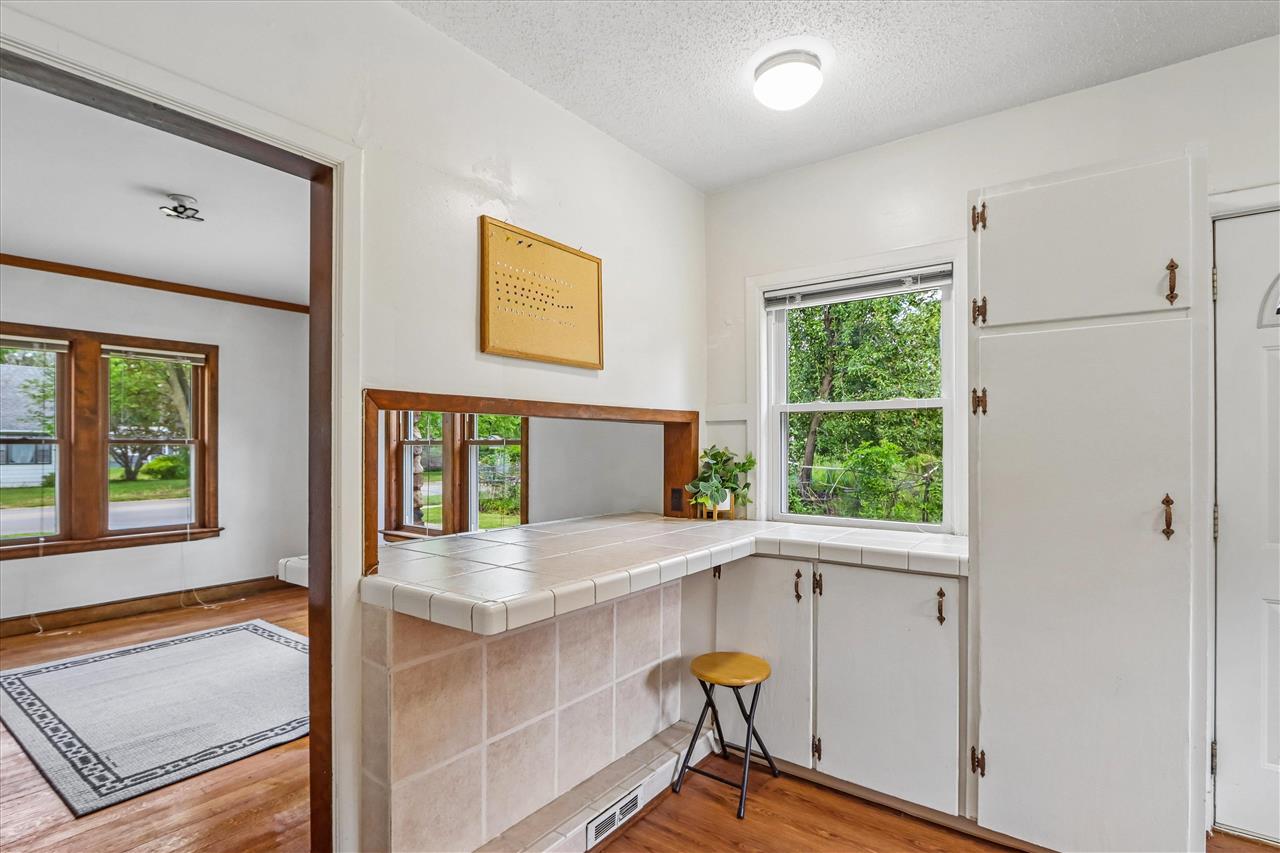 1915 Muscatine Avenue Iowa City IA 52240