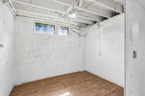 1915 Muscatine Avenue Iowa City IA 52240