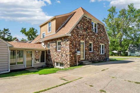 1915 Muscatine Avenue Iowa City IA 52240