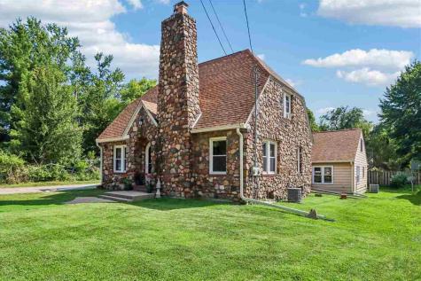 1915 Muscatine Avenue Iowa City IA 52240