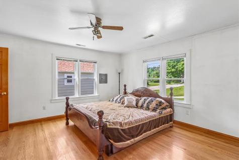 1915 Muscatine Avenue Iowa City IA 52240