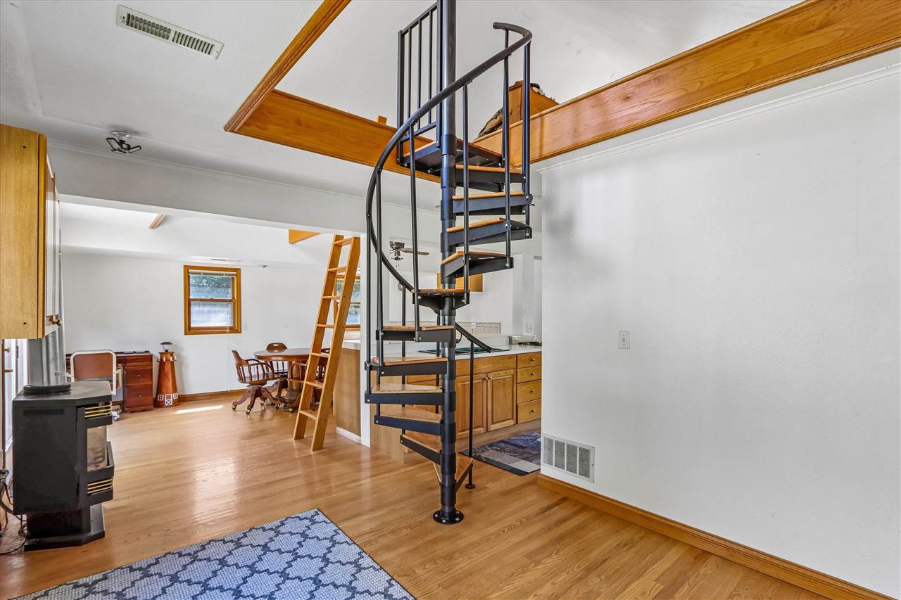 1915 Muscatine Avenue Iowa City IA 52240