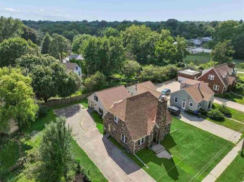 1915 Muscatine Avenue Iowa City IA 52240