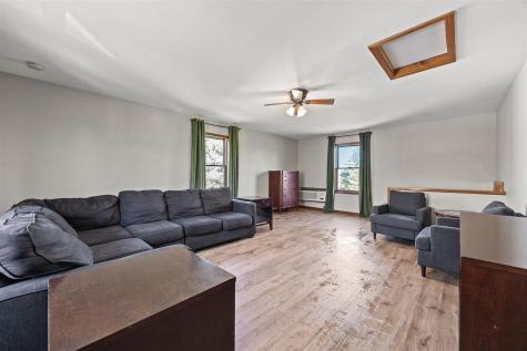3272 Coral Avenue NE Solon IA 52333