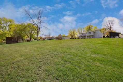 3272 Coral Avenue NE Solon IA 52333