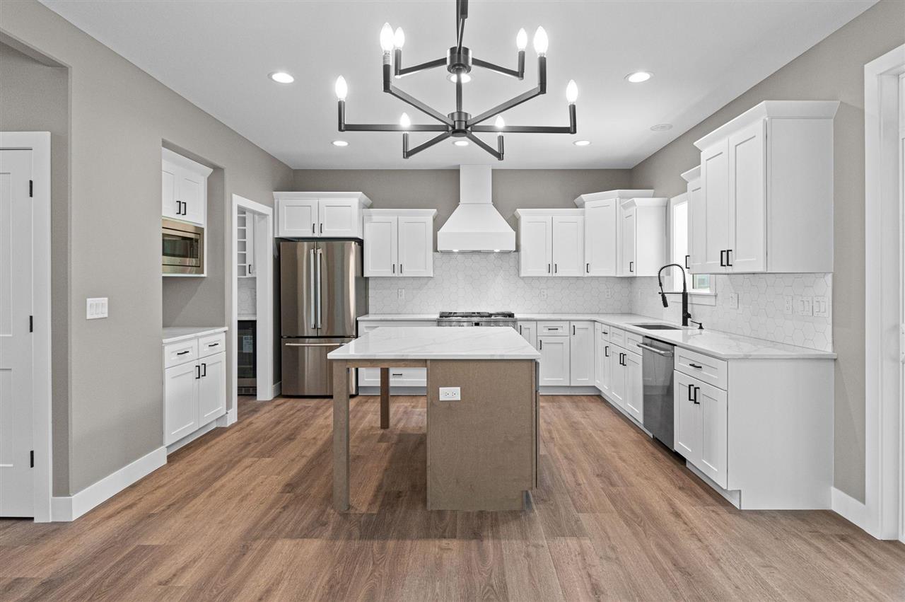 1005 Thomas Circle Tiffin IA 52340