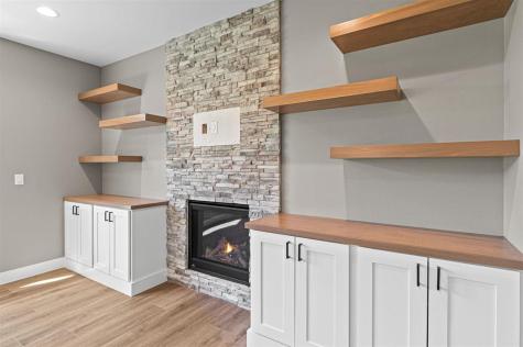 1005 Thomas Circle Tiffin IA 52340