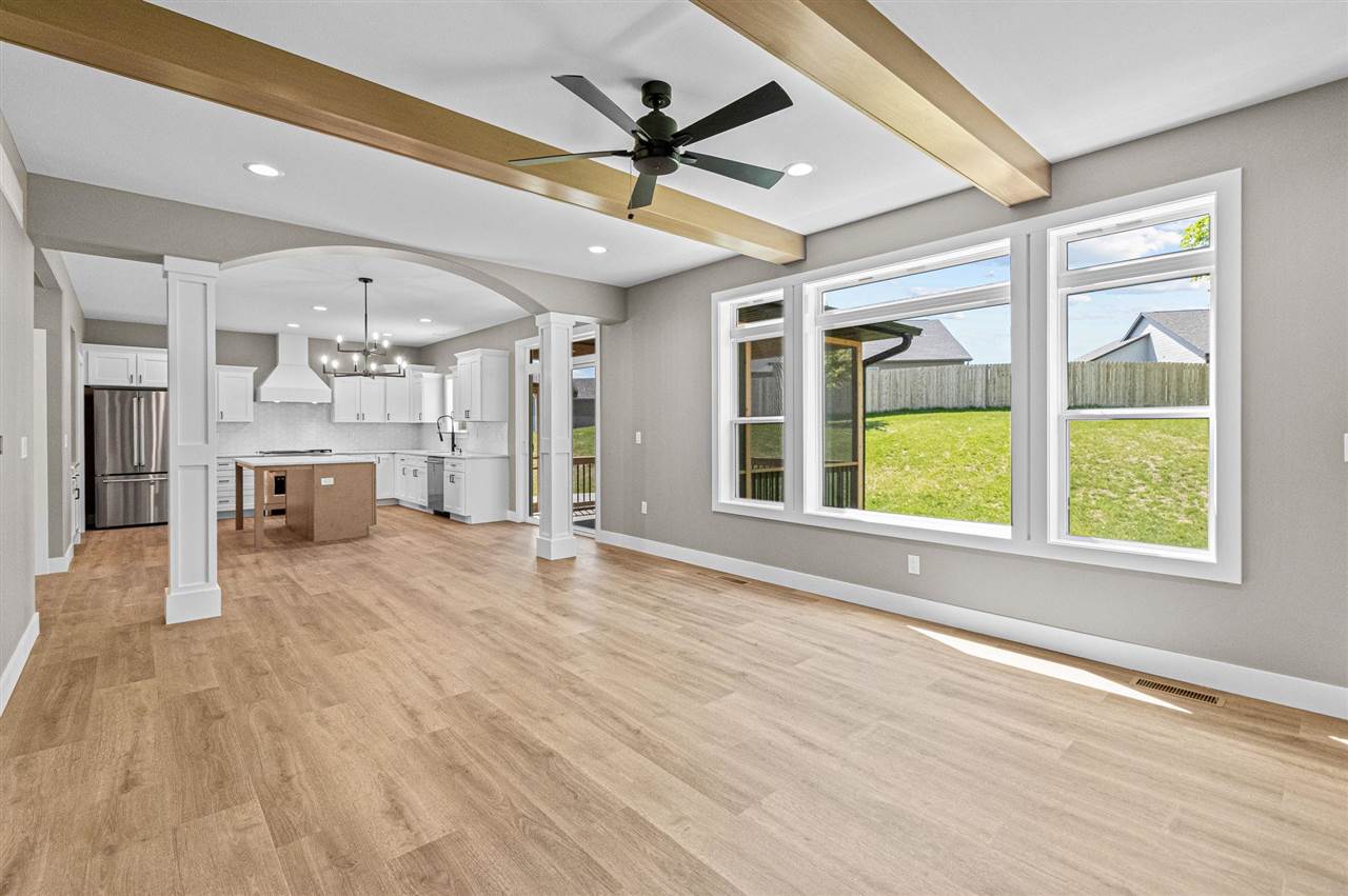 1005 Thomas Circle Tiffin IA 52340