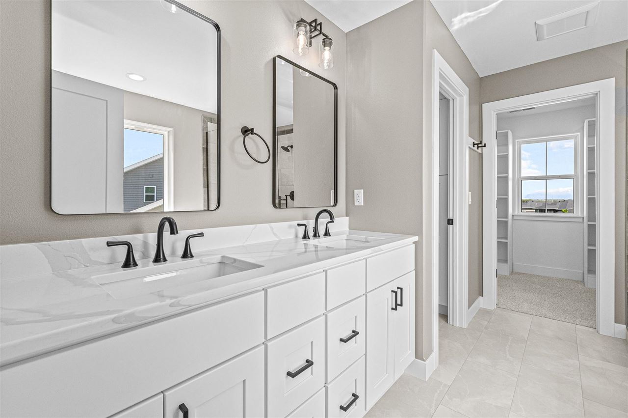 1005 Thomas Circle Tiffin IA 52340