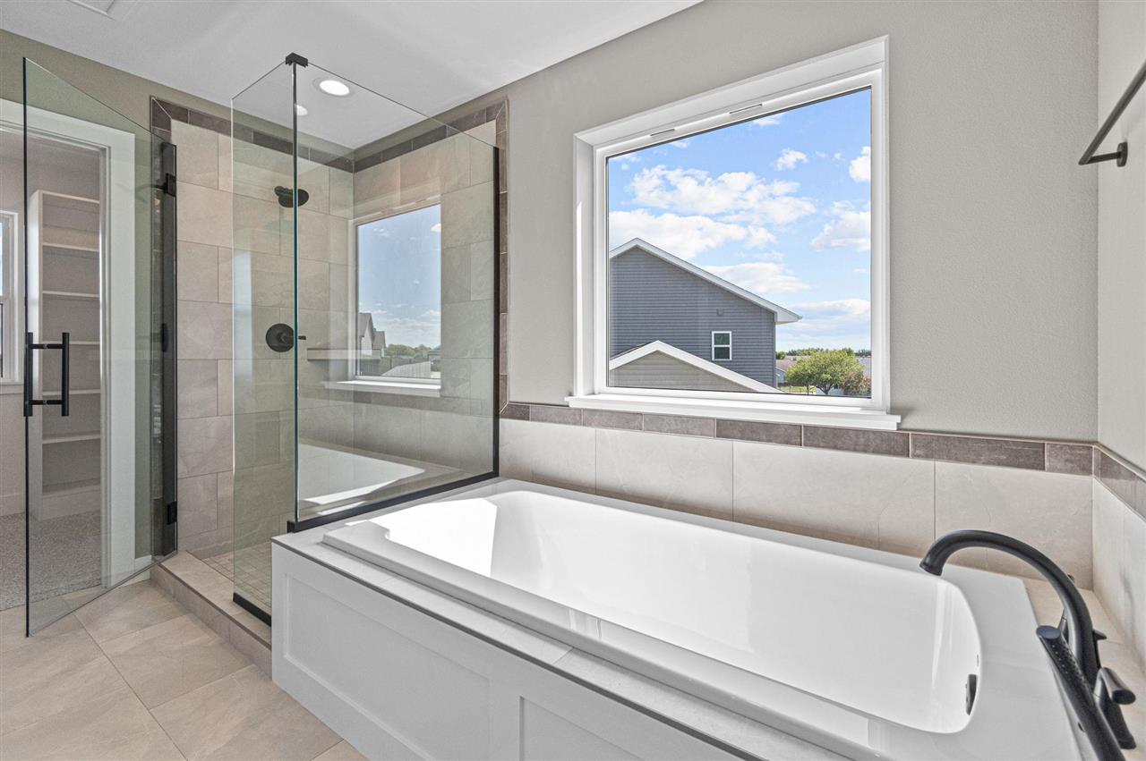 1005 Thomas Circle Tiffin IA 52340