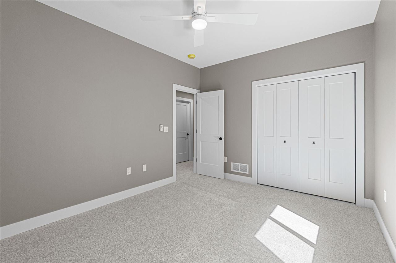 1005 Thomas Circle Tiffin IA 52340